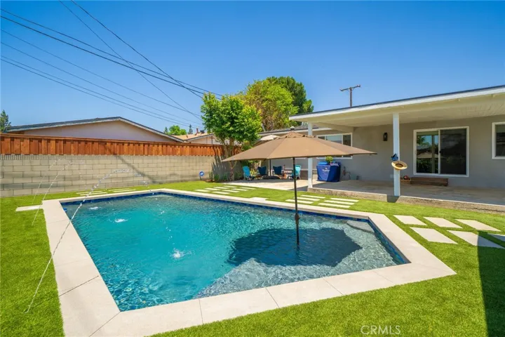 1042 Newhill Street, Glendora, California 91741