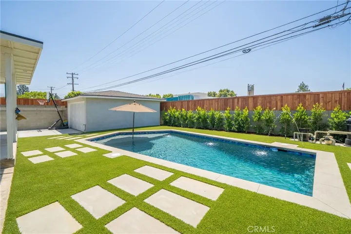 1042 Newhill Street, Glendora, California 91741