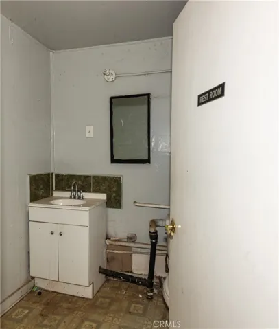 3731 Whittier Boulevard, Los Angeles, California 90023
