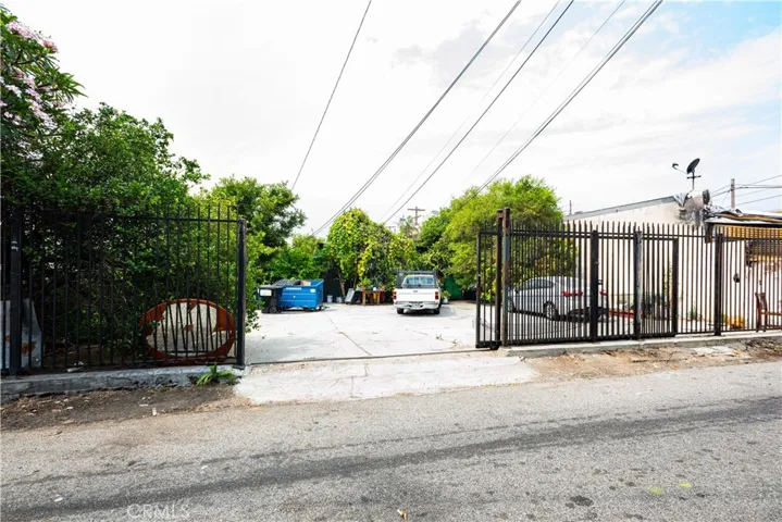 3731 Whittier Boulevard, Los Angeles, California 90023