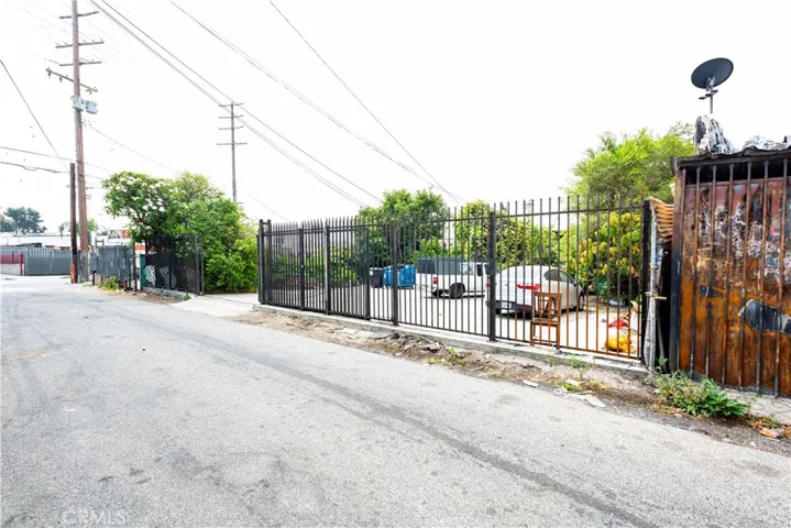 3731 Whittier Boulevard, Los Angeles, California 90023