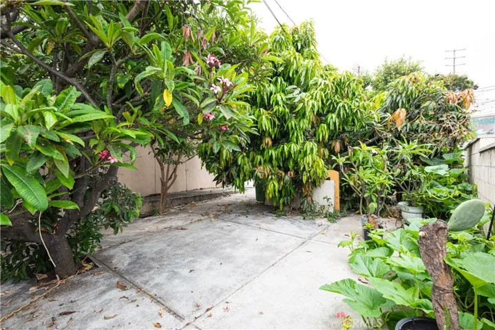 3731 Whittier Boulevard, Los Angeles, California 90023
