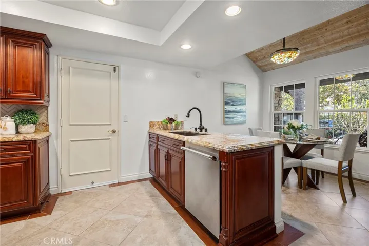 6103 E Morningview Drive 7, Anaheim Hills, California 92807