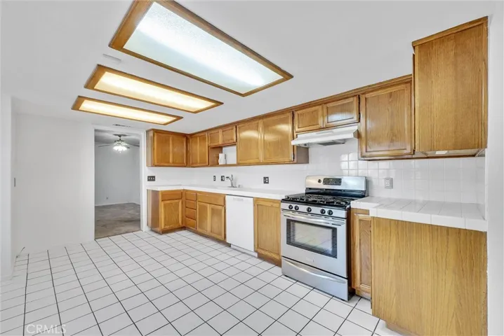 10130 Wells Avenue, Riverside, California 92503