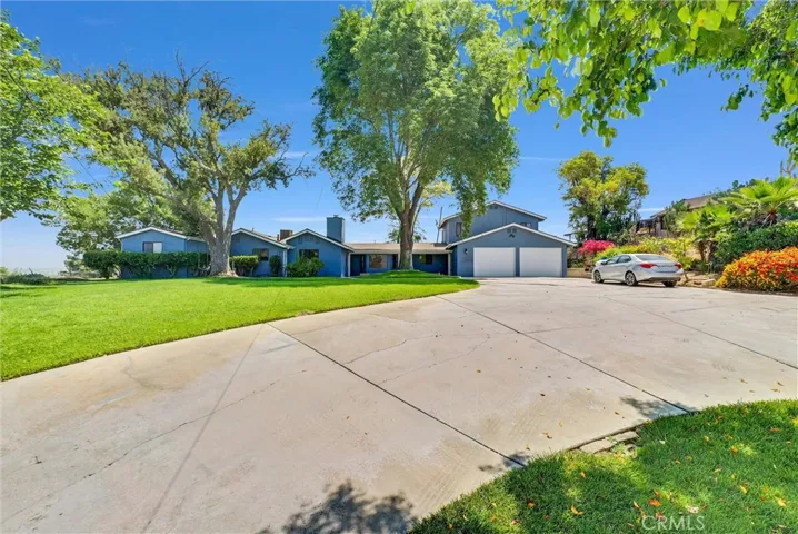 10130 Wells Avenue, Riverside, California 92503