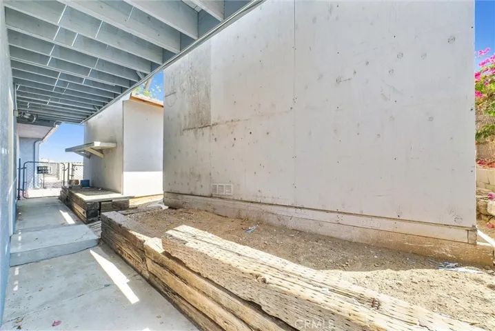 10130 Wells Avenue, Riverside, California 92503