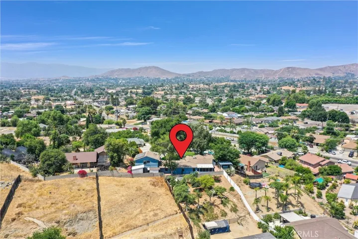 10130 Wells Avenue, Riverside, California 92503