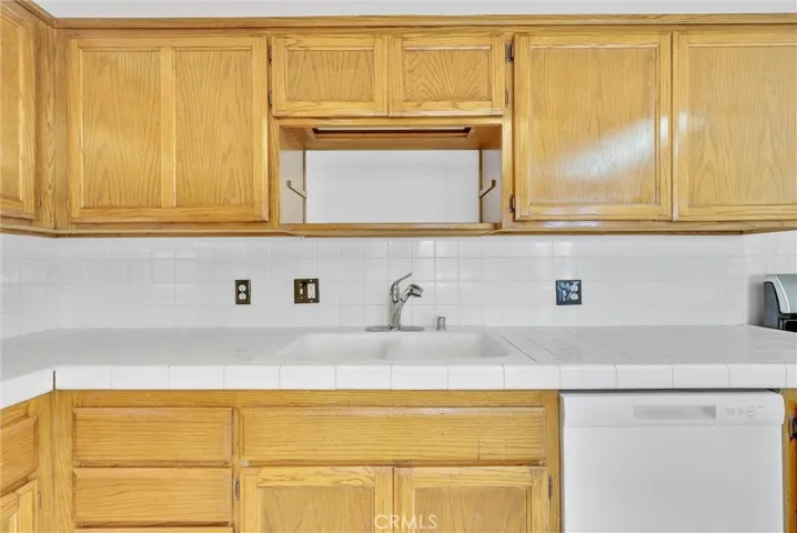 10130 Wells Avenue, Riverside, California 92503