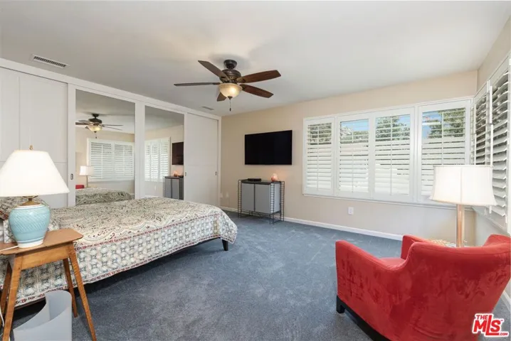 10434 Larwin Avenue, Chatsworth, California 91311