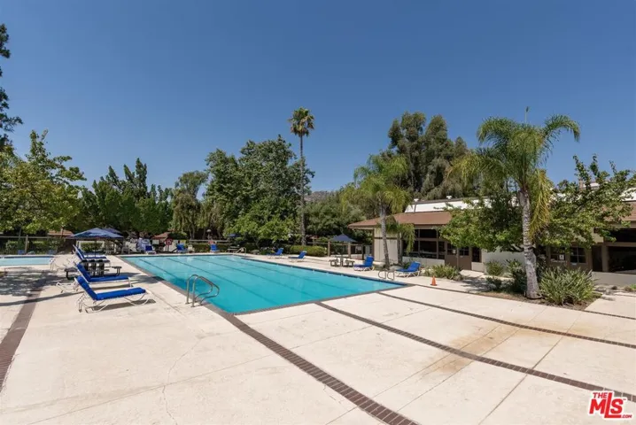 10434 Larwin Avenue, Chatsworth, California 91311