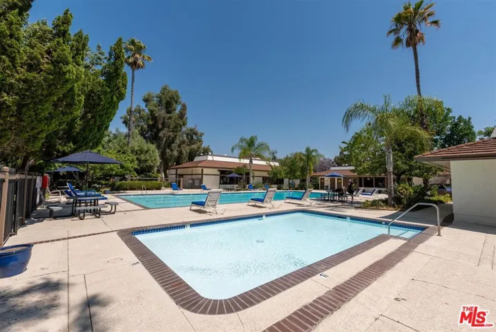 10434 Larwin Avenue, Chatsworth, California 91311