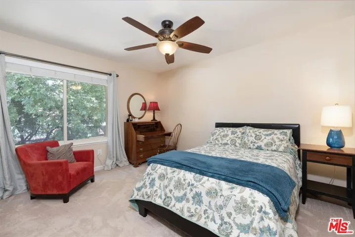 10434 Larwin Avenue, Chatsworth, California 91311