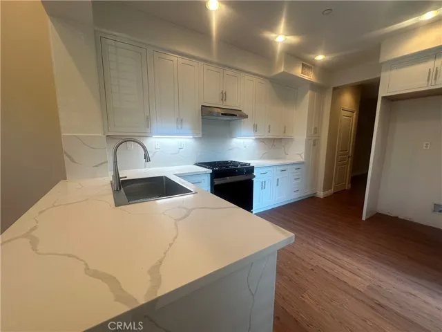 130 Chantilly, Irvine, California 92620