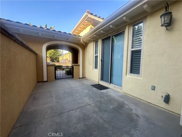 130 Chantilly, Irvine, California 92620