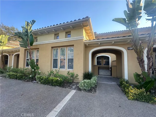 130 Chantilly, Irvine, California 92620