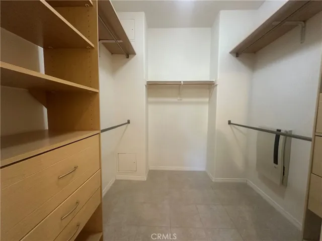 130 Chantilly, Irvine, California 92620
