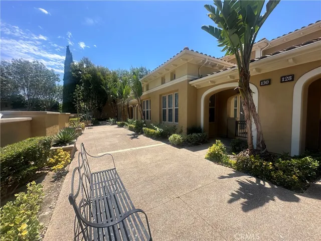 130 Chantilly, Irvine, California 92620
