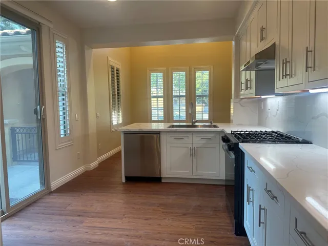 130 Chantilly, Irvine, California 92620