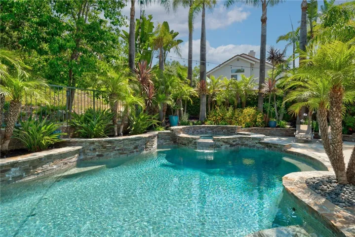 14 San Angelo, Foothill Ranch, California 92610