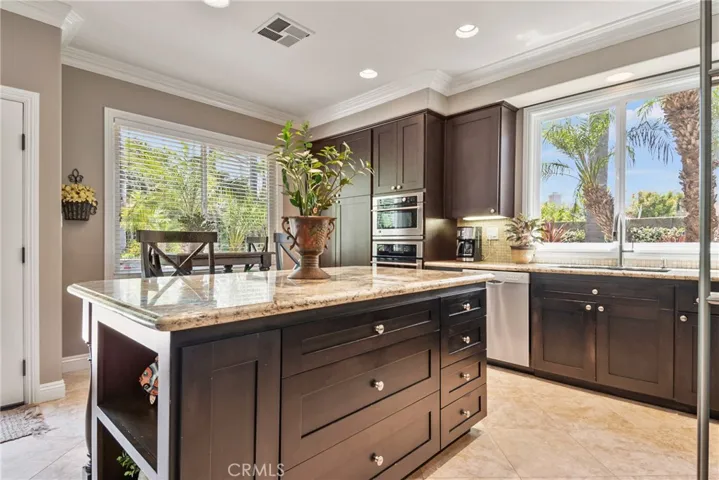 14 San Angelo, Foothill Ranch, California 92610
