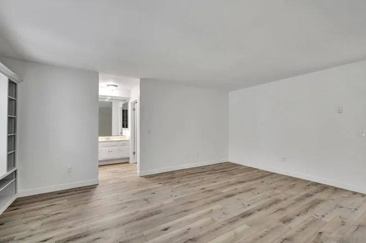 8133 El Paseo Grande, La Jolla, California 92037