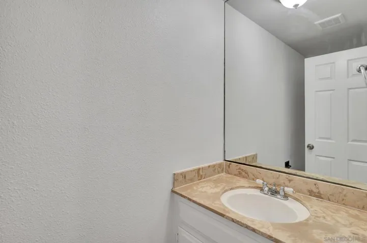 8133 El Paseo Grande, La Jolla, California 92037