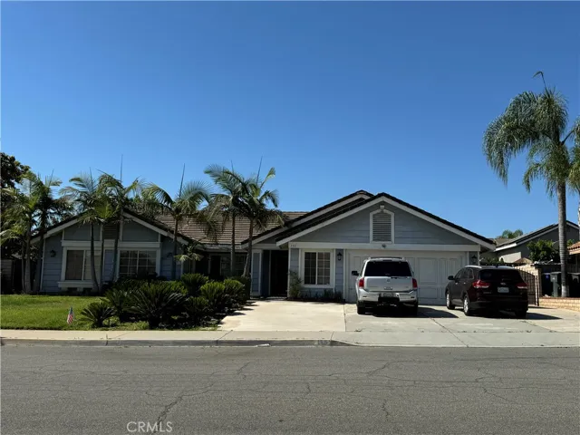 155 Bracebridge Road, Riverside, California 92506