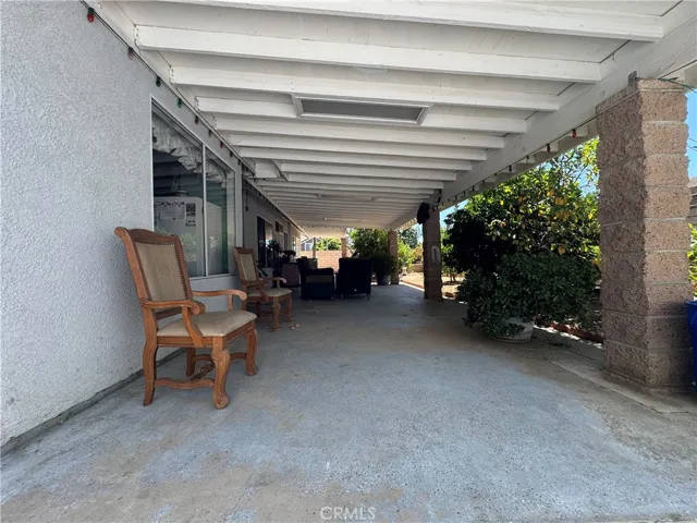 155 Bracebridge Road, Riverside, California 92506