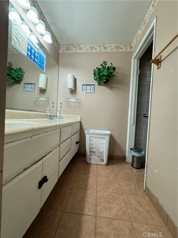 155 Bracebridge Road, Riverside, California 92506