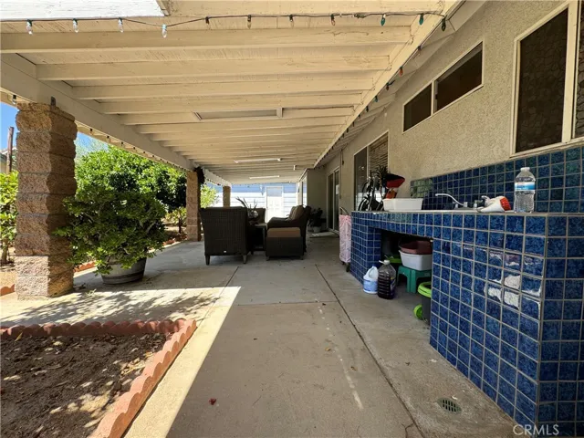 155 Bracebridge Road, Riverside, California 92506