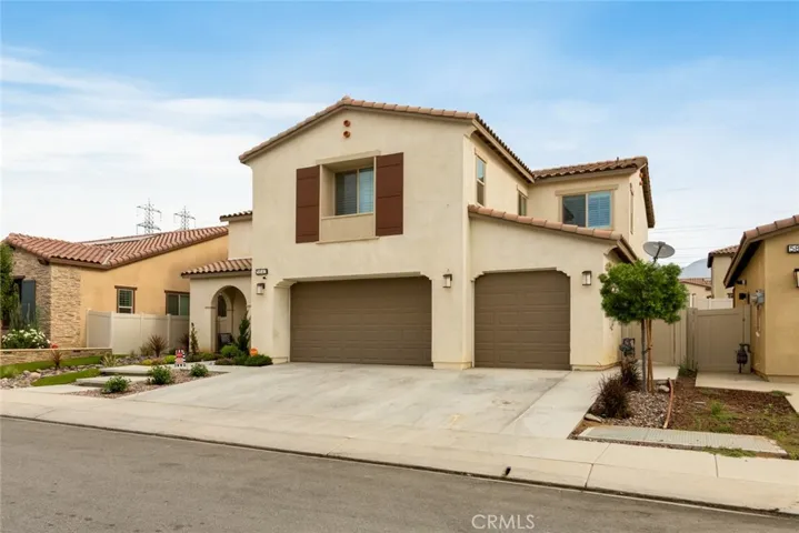 5843 Crescent Way, Banning, California 92220