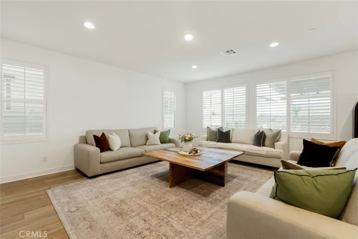 5843 Crescent Way, Banning, California 92220