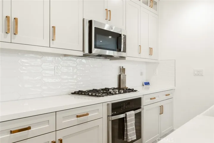 5843 Crescent Way, Banning, California 92220
