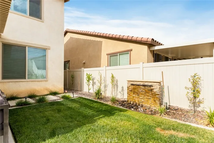 5843 Crescent Way, Banning, California 92220
