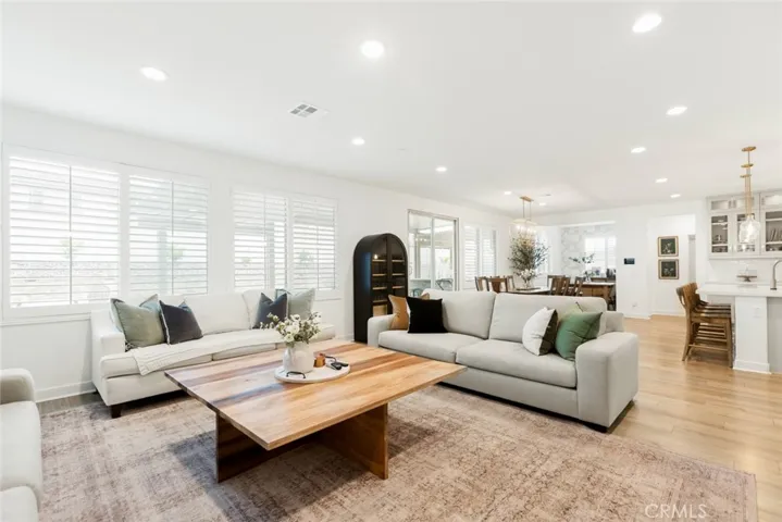5843 Crescent Way, Banning, California 92220