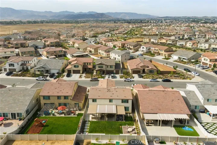 5843 Crescent Way, Banning, California 92220