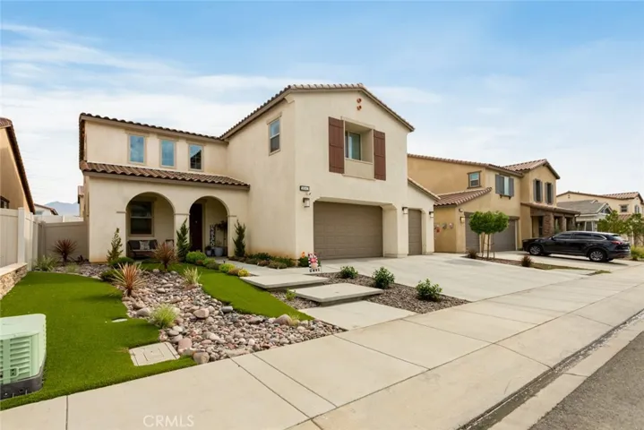 5843 Crescent Way, Banning, California 92220