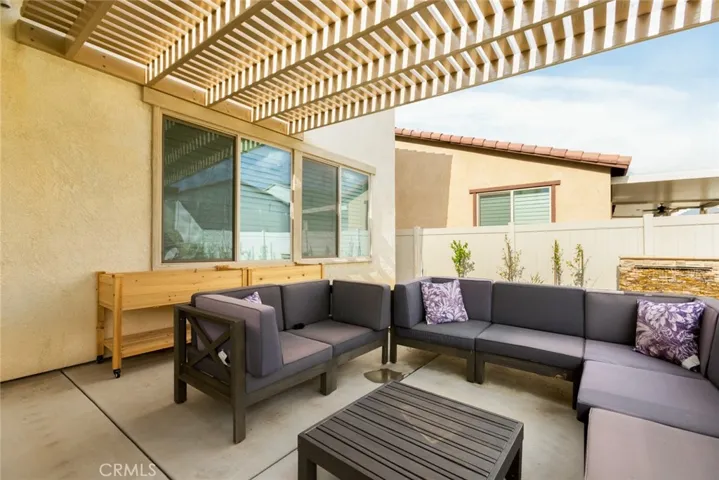 5843 Crescent Way, Banning, California 92220