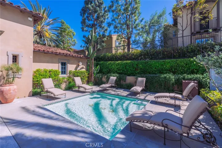 52 Greenhouse, Irvine, California 92603