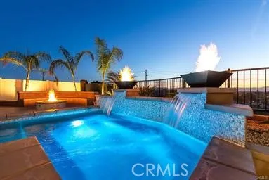 Gorgeous Spool and spa with a Sunset View...