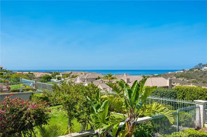 31 Santa Lucia, Dana Point, California 92629