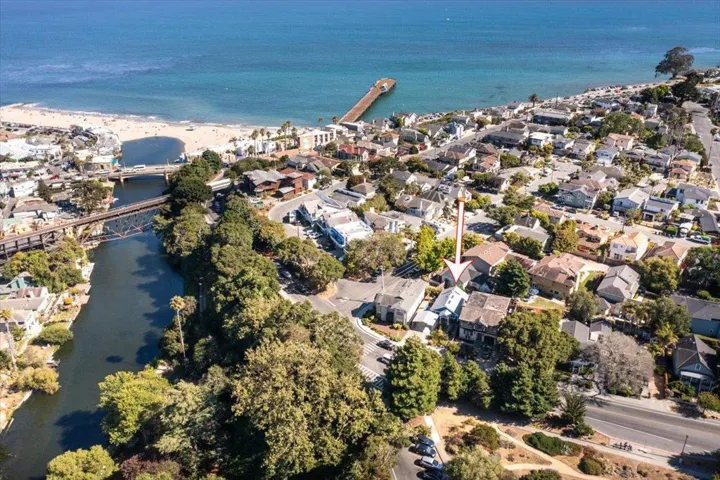4980 Capitola Road, Capitola, California 95010