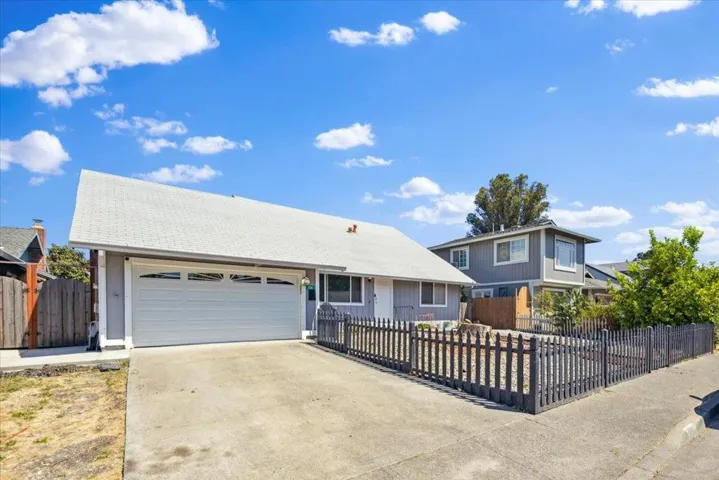 794 Lombard Way, Rohnert Park, California 94928