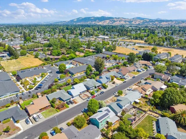 794 Lombard Way, Rohnert Park, California 94928
