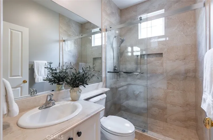 7 Thornhill Street, Ladera Ranch, California 92694