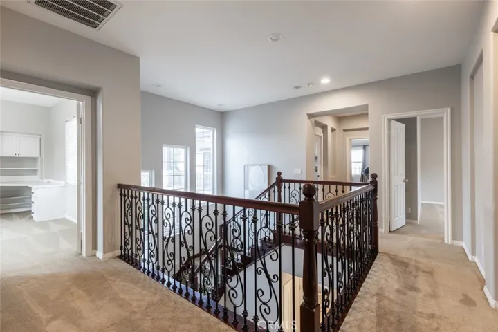 7 Thornhill Street, Ladera Ranch, California 92694