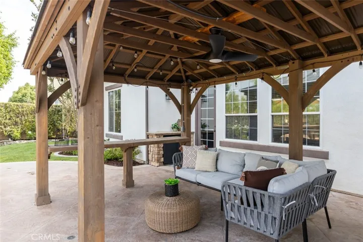 7 Thornhill Street, Ladera Ranch, California 92694