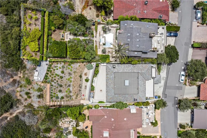 2340 Crestview Drive, Laguna Beach, California 92651