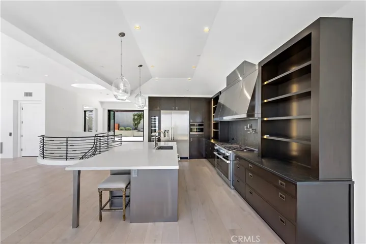 2340 Crestview Drive, Laguna Beach, California 92651