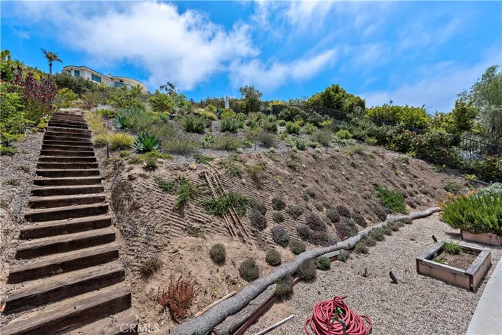2340 Crestview Drive, Laguna Beach, California 92651